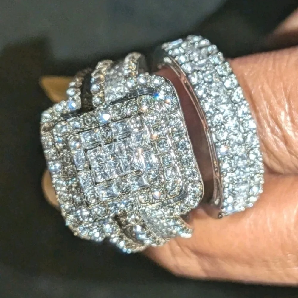 Shimmering Cluster Engagement /Wedding Set 5Ct Lab Created Diamond Unisex
